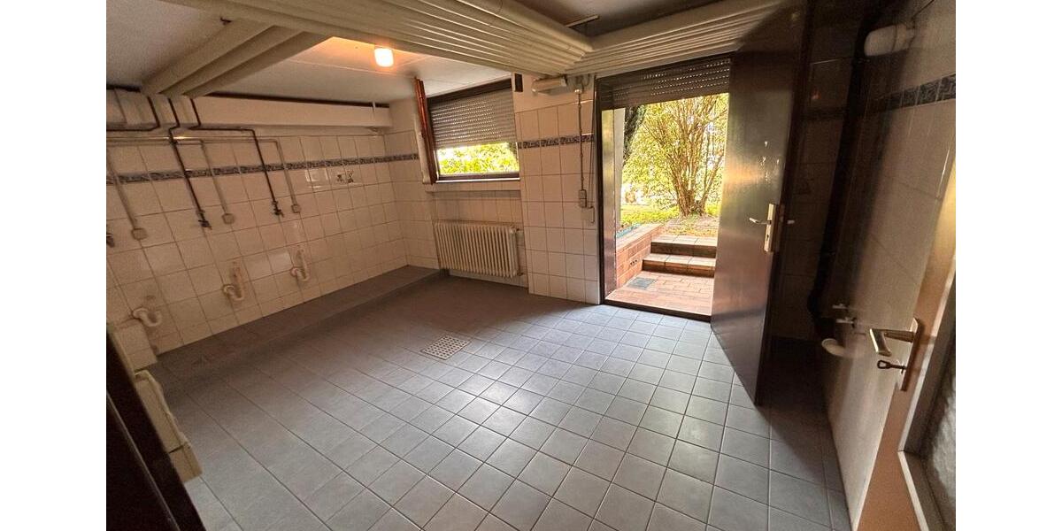 Reihenhaus Köngen - 8 Zimmer, 210 m&sup2;, 630.000&euro; | Angebot:27191337