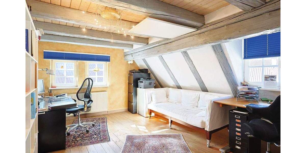 Doppelhaushälfte Ehningen - 4 Zimmer, 135 m&sup2;, 1.755&euro; | Angebot:25734461