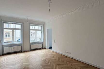 Wohnung Stuttgart Stuttgart-West - 3 Zimmer, 91 m&sup2;, 1.920&euro; | Angebot:25978036