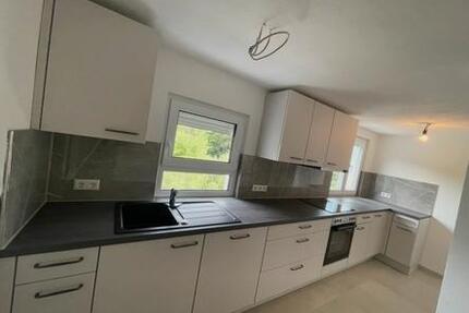 Wohnung Hechingen - 3 Zimmer, 75 m&sup2;, 1.000&euro; | Angebot:25812891