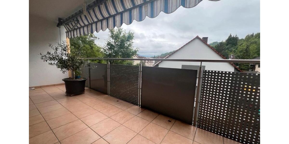 Etagenwohnung Pfullingen - 4 Zimmer, 100 m&sup2;, 329.000&euro; | Angebot:26517363