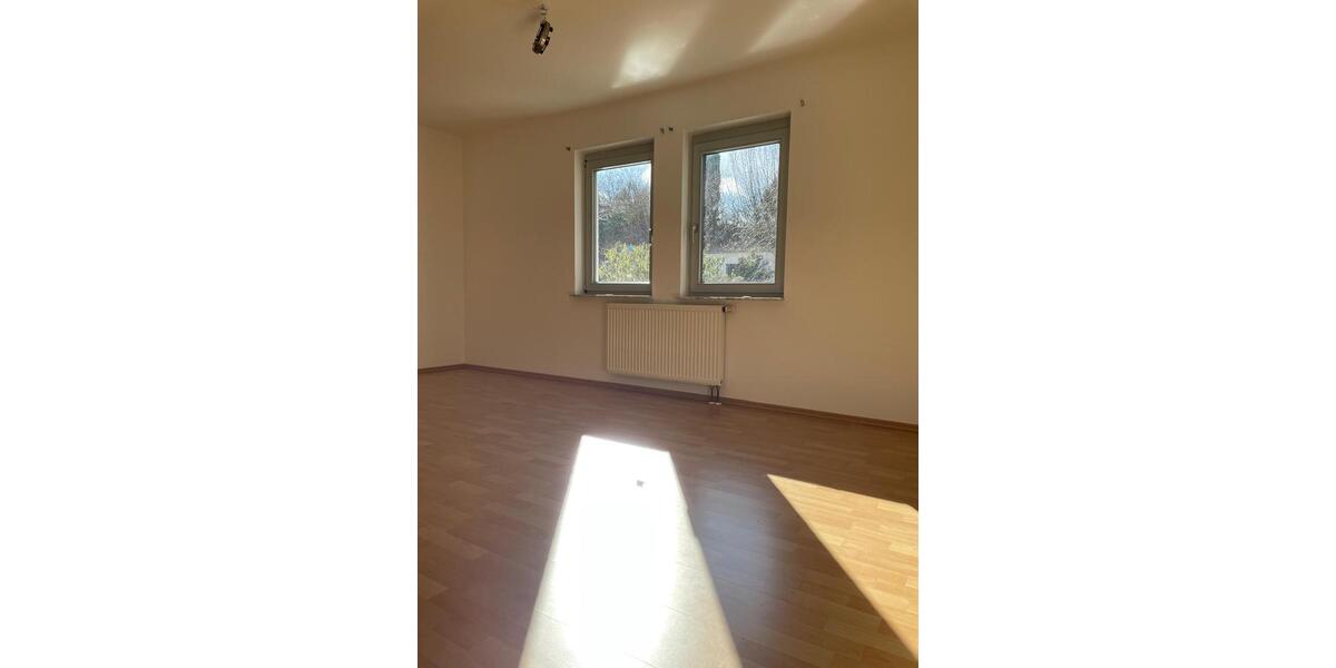Einfamilienhaus Rottenburg am Neckar - 1.750&euro; | Angebot:25353132