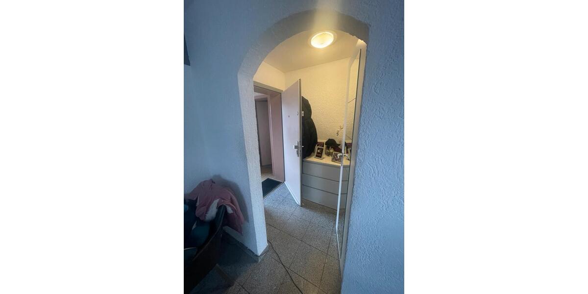 Dachgeschoßwohnung Stuttgart Stuttgart-Süd - 2 Zimmer, 63 m&sup2;, 975&euro; | Angebot:25098826