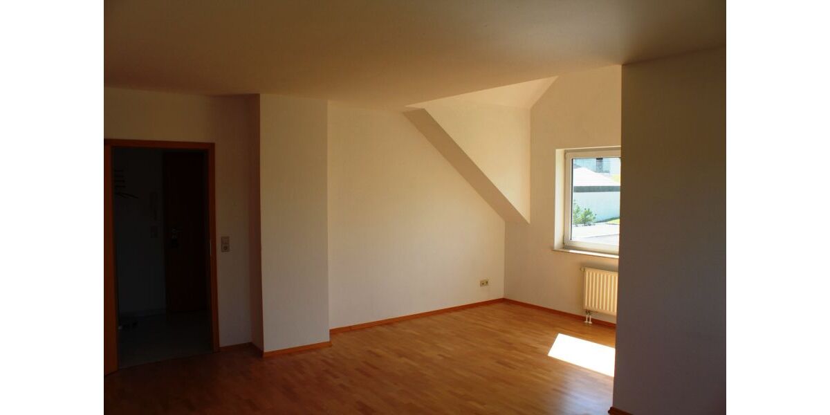 Moderne Dachgeschosswohnung - Dachgeschoßwohnung Weil im Schönbuch Neuweiler | Angebot:25901338