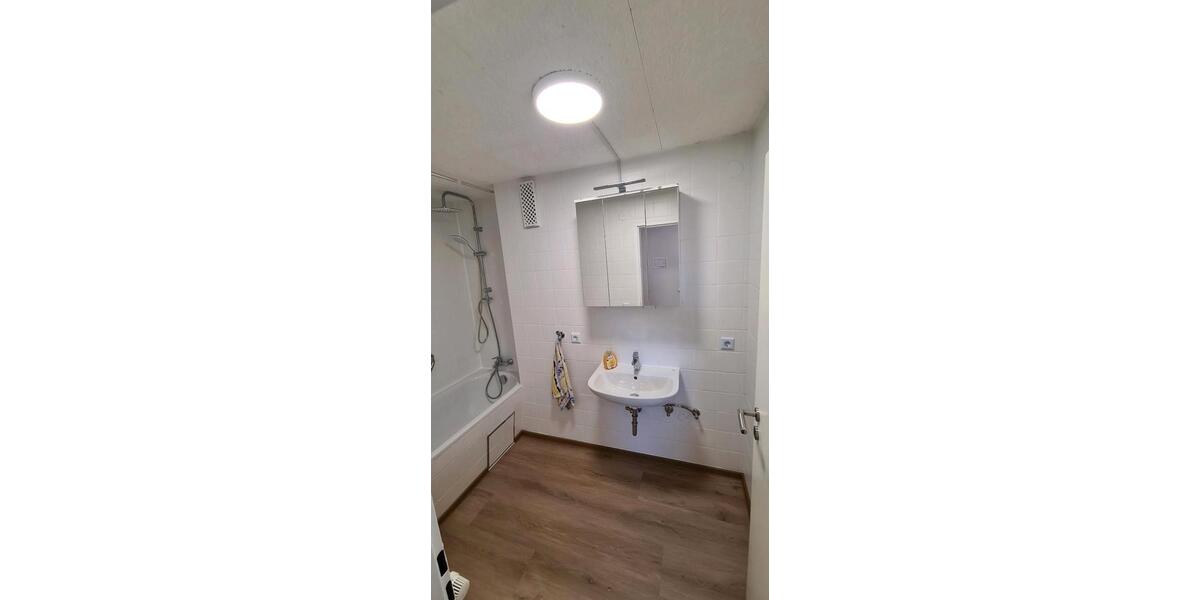 Etagenwohnung Horb am Neckar - 3 Zimmer, 84 m&sup2;, 260.000&euro; | Angebot:25982383