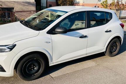 Dacia Sandero 151.000 km 7.199 &euro; Stuttgart 70499