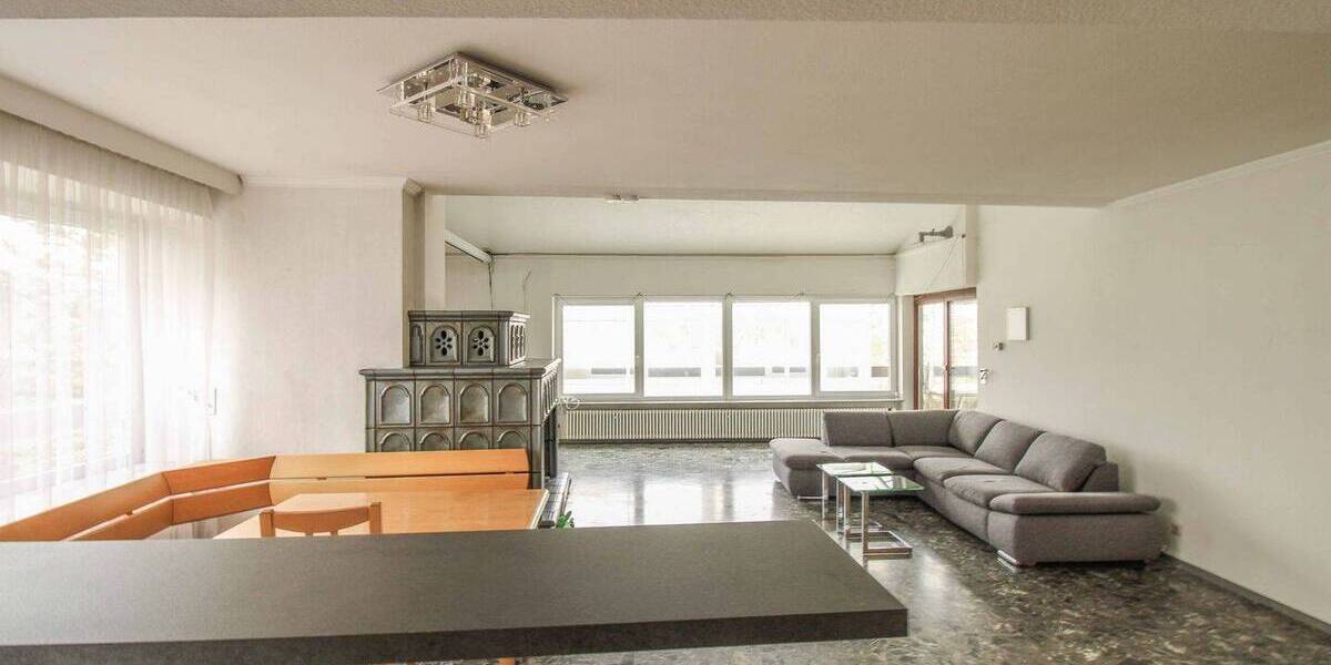 Einfamilienhaus Pfullingen - 7 Zimmer, 229 m&sup2;, 649.000&euro; | Angebot:26377791