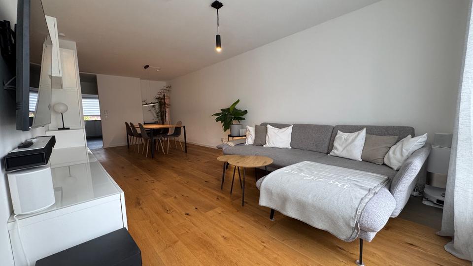 Hochparterre Böblingen - 3 Zimmer, 1.800&euro; | Angebot:23103180