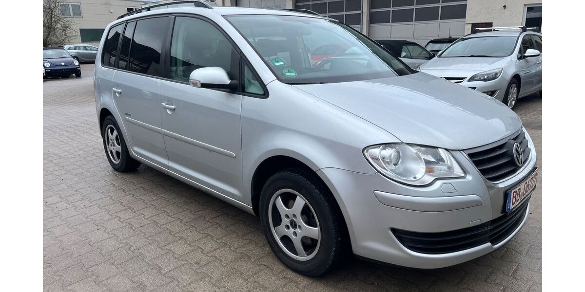 VW Touran 175.200 km 2.650 &euro; Holzgerlingen 71088