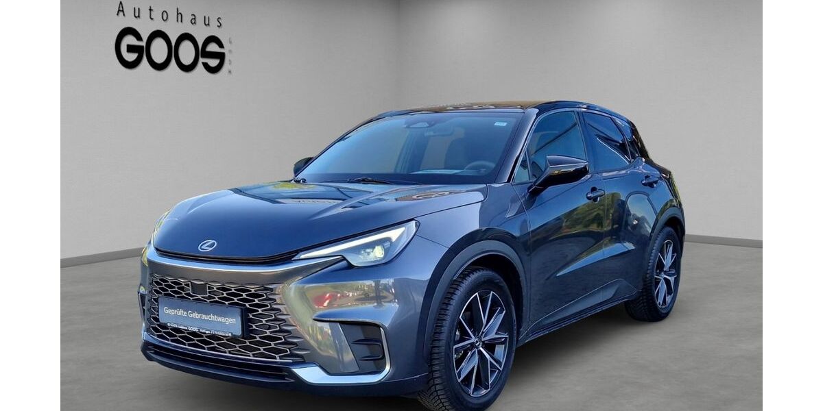Lexus LBX 7.355 km 33.990 &euro; Nürtingen 72622