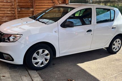 Dacia Sandero 93.000 km 5.150 &euro; Grosselfingen 72415