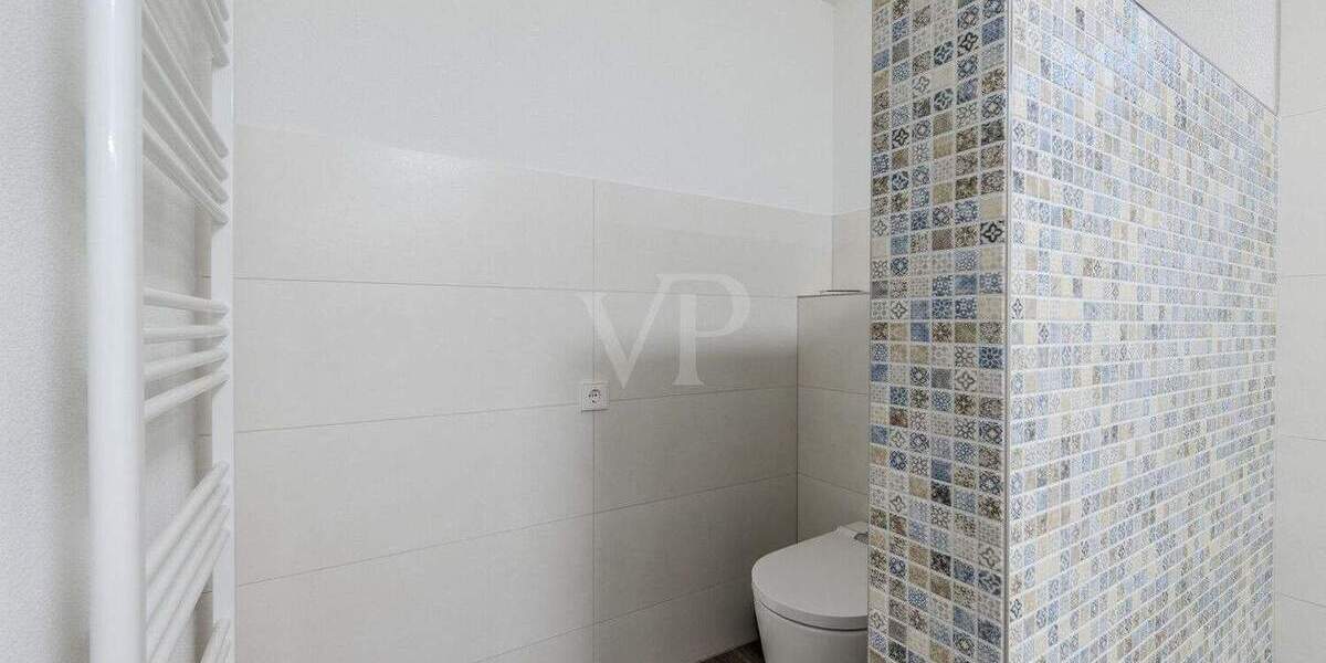 Einfamilienhaus Wolfschlugen - 7 Zimmer, 248 m&sup2;, 739.000&euro; | Angebot:25836556