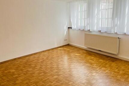 Wohnung Stuttgart Luginsland - 3.5 Zimmer, 107 m&sup2;, 1.350&euro; | Angebot:25965671
