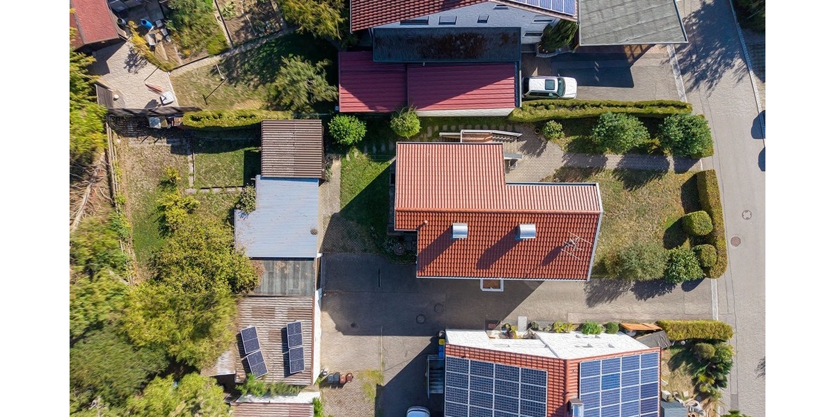 Einfamilien- oder Generationenhaus: 5 Zimmer, 128 m² Wohnfläche auf 635 m² Grundstück - Zweifamilienhaus Bempflingen Kleinbettlingen | Angebot:27513176