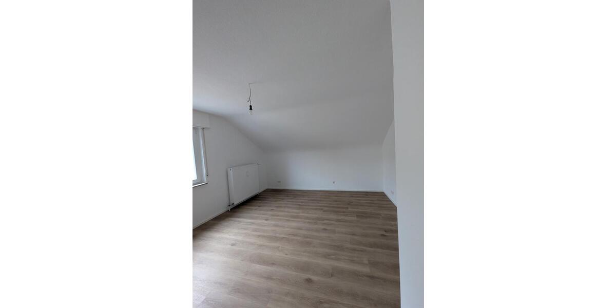 Dachgeschoßwohnung Metzingen - 1.5 Zimmer, 40 m&sup2;, 590&euro; | Angebot:26325750
