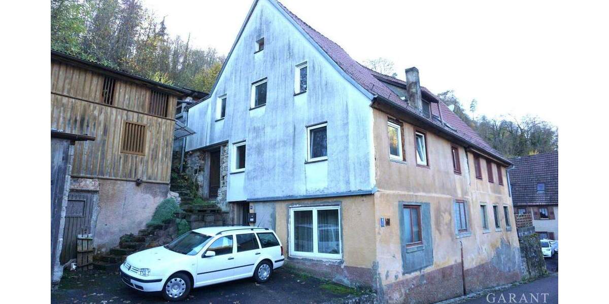 Einfamilienhaus Horb am Neckar Horb - 9 Zimmer, 180 m&sup2;, 149.000&euro; | Angebot:25746400