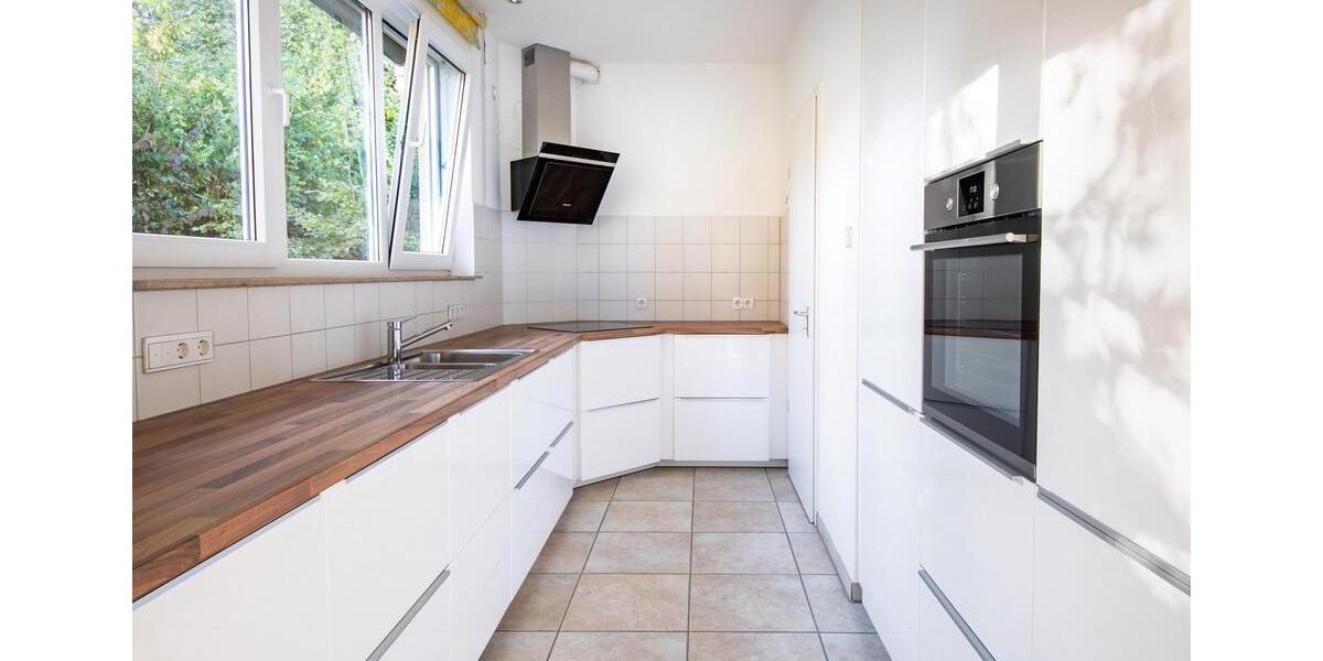 Etagenwohnung Tübingen Schönblick / Winkelwiese - 5.5 Zimmer, 149 m&sup2;, 2.000&euro; | Angebot:26024043