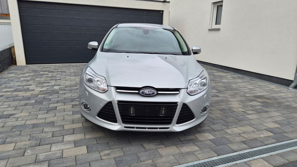 Ford Focus 144.523 km 5.100 &euro; Köngen 73257