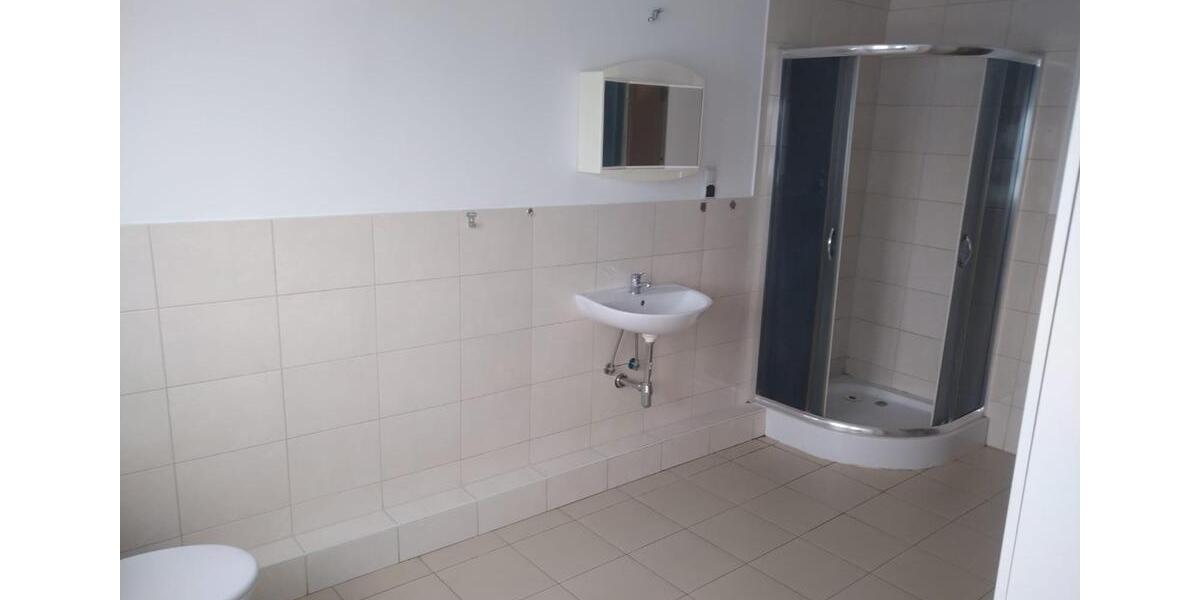 Etagenwohnung Eutingen im Gäu - 4 Zimmer, 125 m&sup2;, 900&euro; | Angebot:25973913