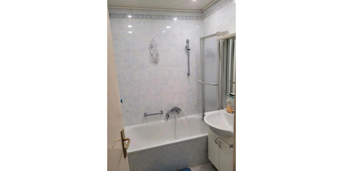 Etagenwohnung Böblingen Dagersheim - 3 Zimmer, 66 m&sup2;, 1.200&euro; | Angebot:25905680