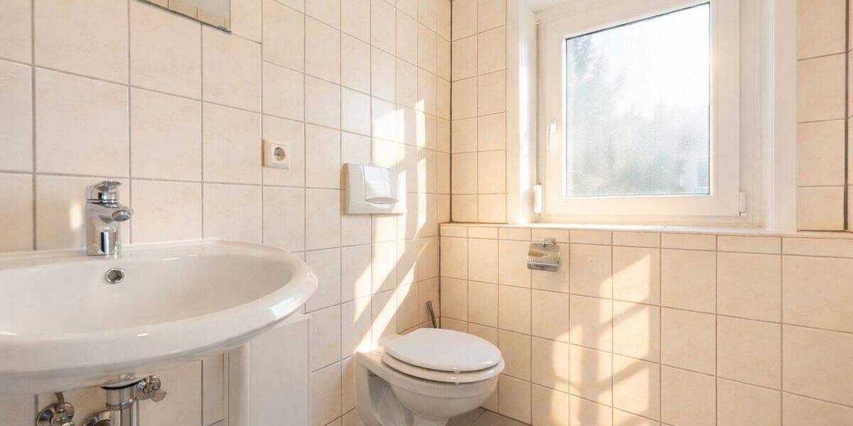 Doppelhaushälfte Stuttgart Degerloch - 6 Zimmer, 97 m&sup2;, 350.000&euro; | Angebot:26569595