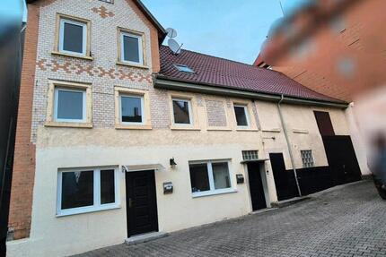 Haus Hechingen - 7 Zimmer, 185 m&sup2;, 219.000&euro; | Angebot:26591958