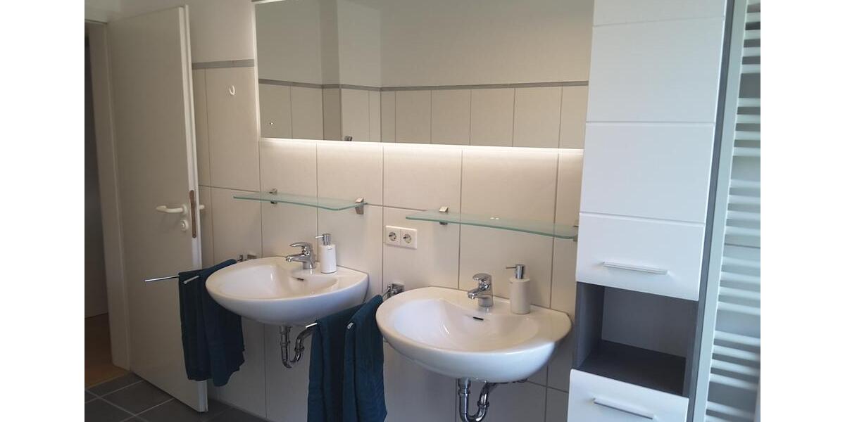Doppelhaushälfte Herrenberg - 5 Zimmer, 160 m&sup2;, 749.000&euro; | Angebot:27255832