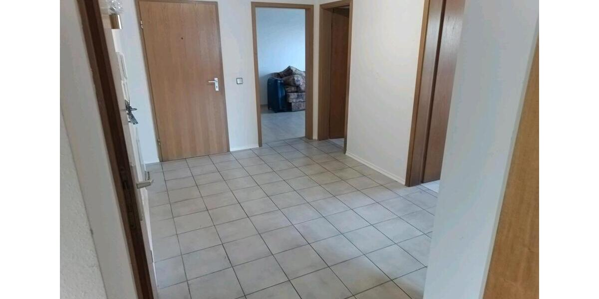 Erdgeschoßwohnung Nagold - 3.5 Zimmer, 90 m&sup2;, 1.580&euro; | Angebot:26186666