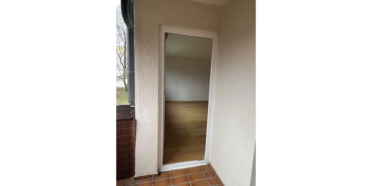 Etagenwohnung Stuttgart Möhringen - 3 Zimmer, 76 m&sup2;, 330.000&euro; | Angebot:25755946