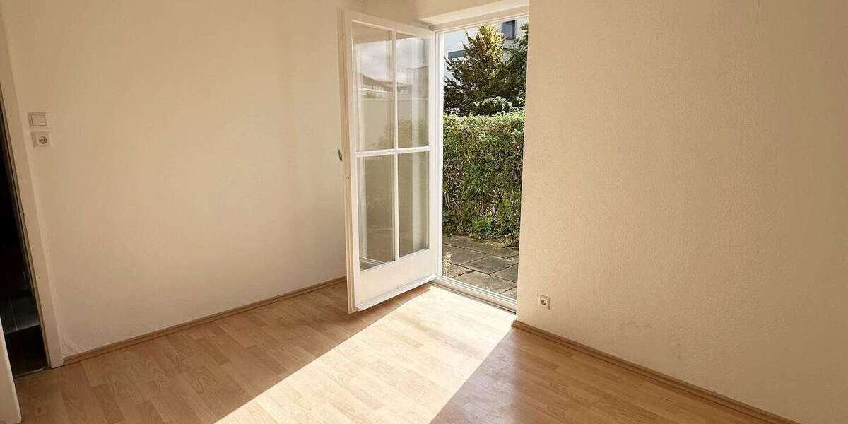 Etagenwohnung Stuttgart Vaihingen - 3 Zimmer, 75 m&sup2;, 1.195&euro; | Angebot:27523041