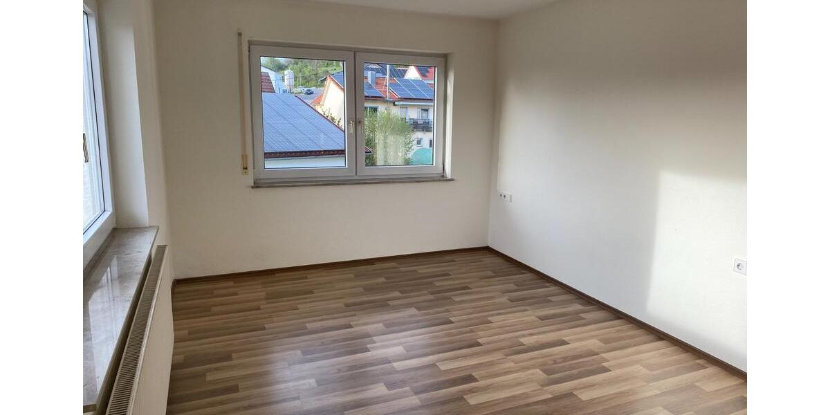 Etagenwohnung Burladingen - 3.5 Zimmer, 81 m&sup2;, 249.000&euro; | Angebot:24564915