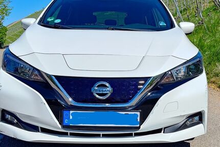 Nissan Leaf 103.000 km 10.400 &euro; Stuttgart 70184