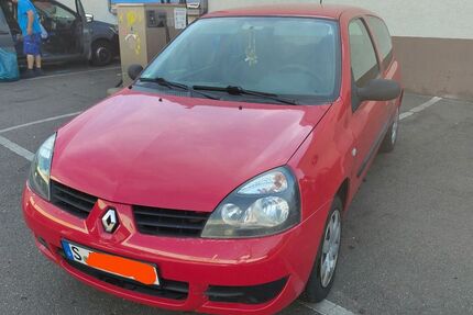 Renault Clio 81.000 km 2.990 &euro; Stuttgart 70619