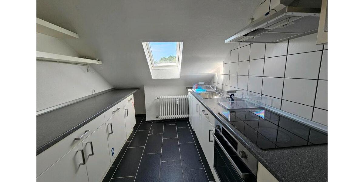 Dachgeschoßwohnung Reutlingen Orschel-Hagen - 3.5 Zimmer, 75 m&sup2;, 250.000&euro; | Angebot:27186860