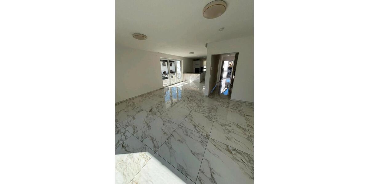 Doppelhaushälfte Reutlingen Reutlingen (Kernstadt) - 5 Zimmer, 160 m&sup2;, 2.200&euro; | Angebot:25976653