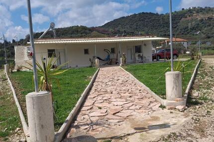 Haus Stuttgart Luginsland - 4 Zimmer, 120 m&sup2;, 179.000&euro; | Angebot:25902737