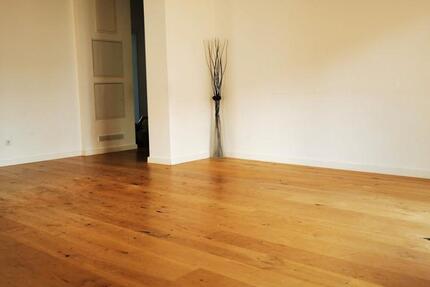 Wohnung Stuttgart Feuerbach - 5 Zimmer, 120 m&sup2;, 2.200&euro; | Angebot:25993665