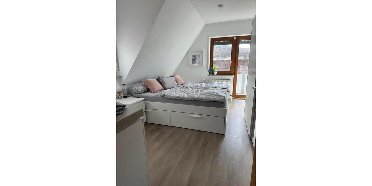 Maisonettenwohnung Weil der Stadt - 4.5 Zimmer, 92 m&sup2;, 389.000&euro; | Angebot:25660120