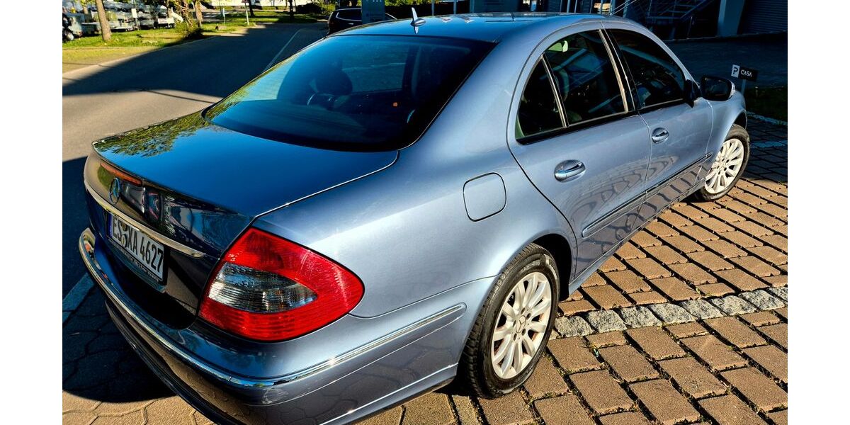 Mercedes-Benz E 200 76.000 km 7.950 &euro; Filderstadt 70794