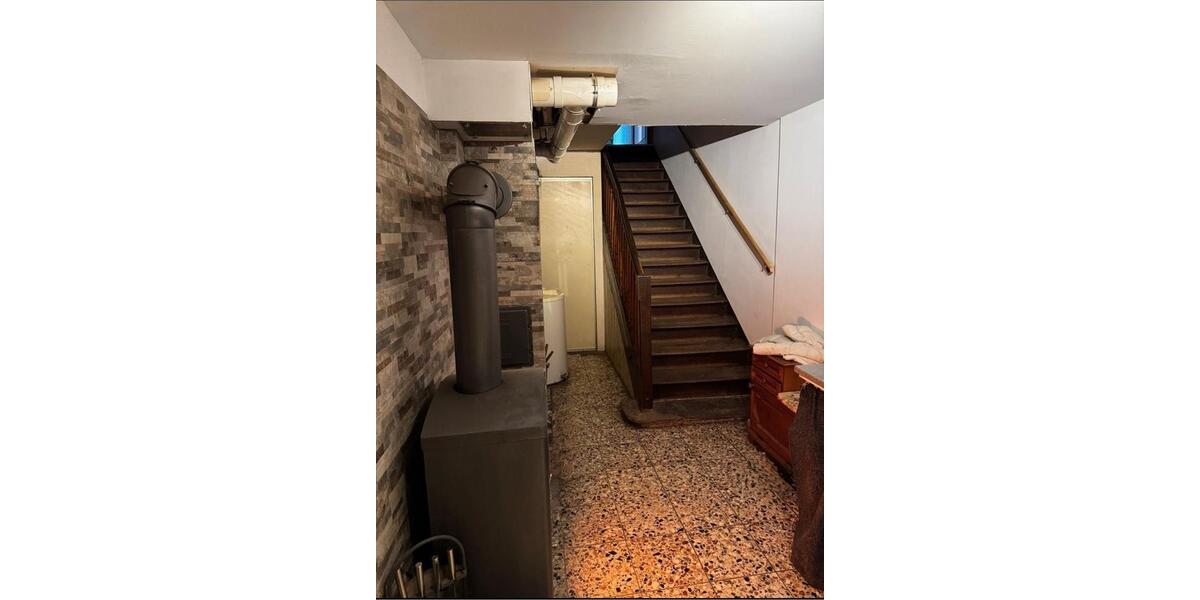 Einfamilienhaus Herrenberg - 7 Zimmer, 131 m&sup2;, 325.000&euro; | Angebot:25088886