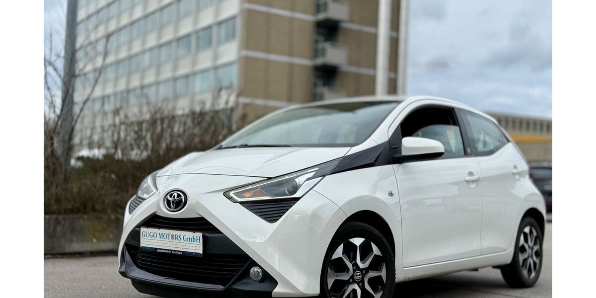 Toyota Aygo (X) 112.000 km 8.544 &euro; Reutlingen 72766