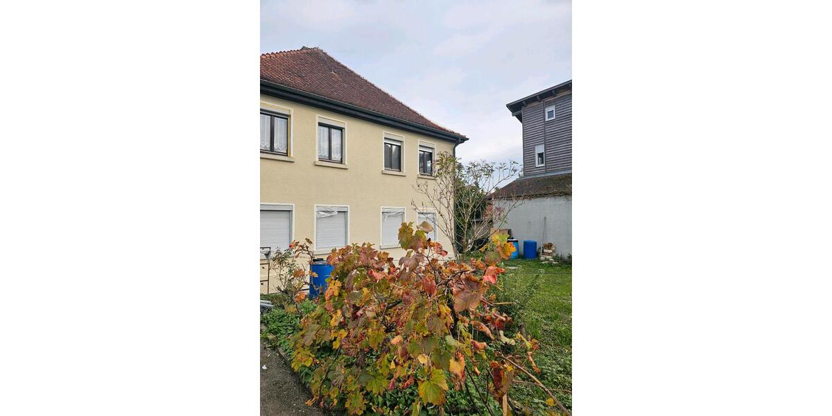 Etagenwohnung Ammerbuch - 3 Zimmer, 88 m&sup2;, 1.000&euro; | Angebot:25936827