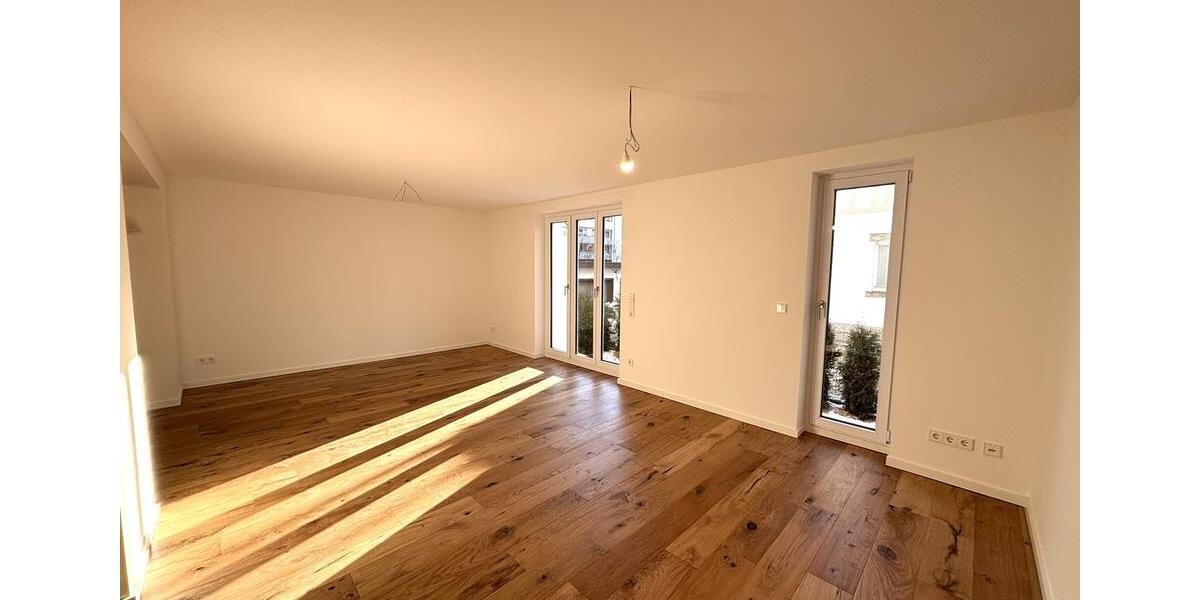 Erdgeschoßwohnung Sindelfingen - 2 Zimmer, 73 m&sup2;, 1.135&euro; | Angebot:24400065