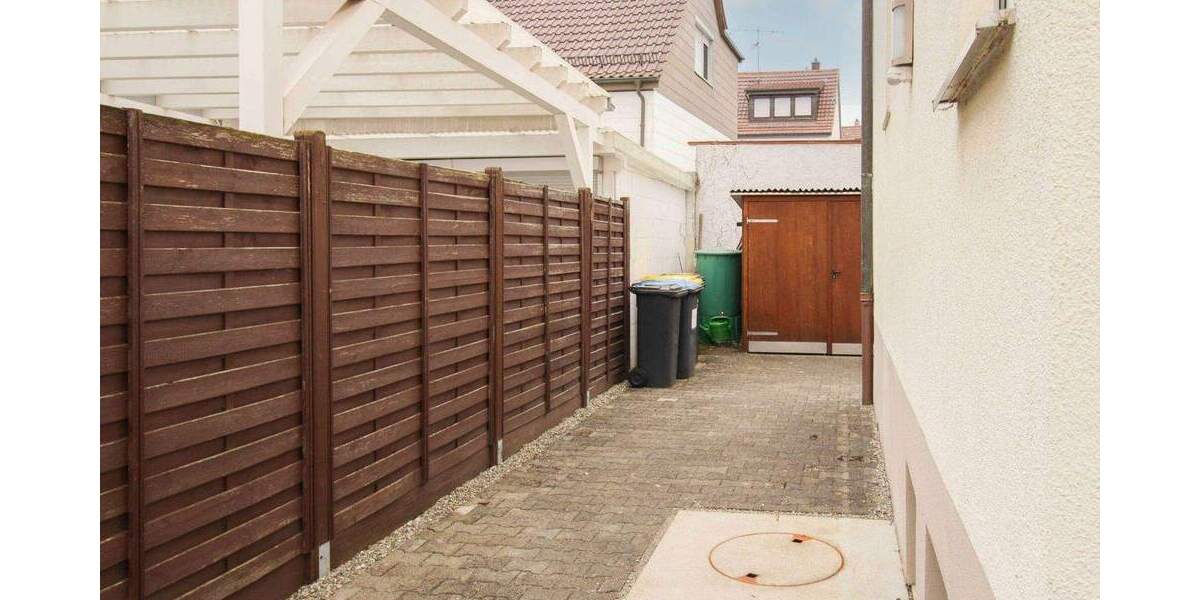 Etagenwohnung Reutlingen Weststadt - 3 Zimmer, 78 m&sup2;, 189.000&euro; | Angebot:25702816