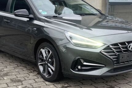 Hyundai i30 111.800 km 14.950 &euro; Metzingen 72555