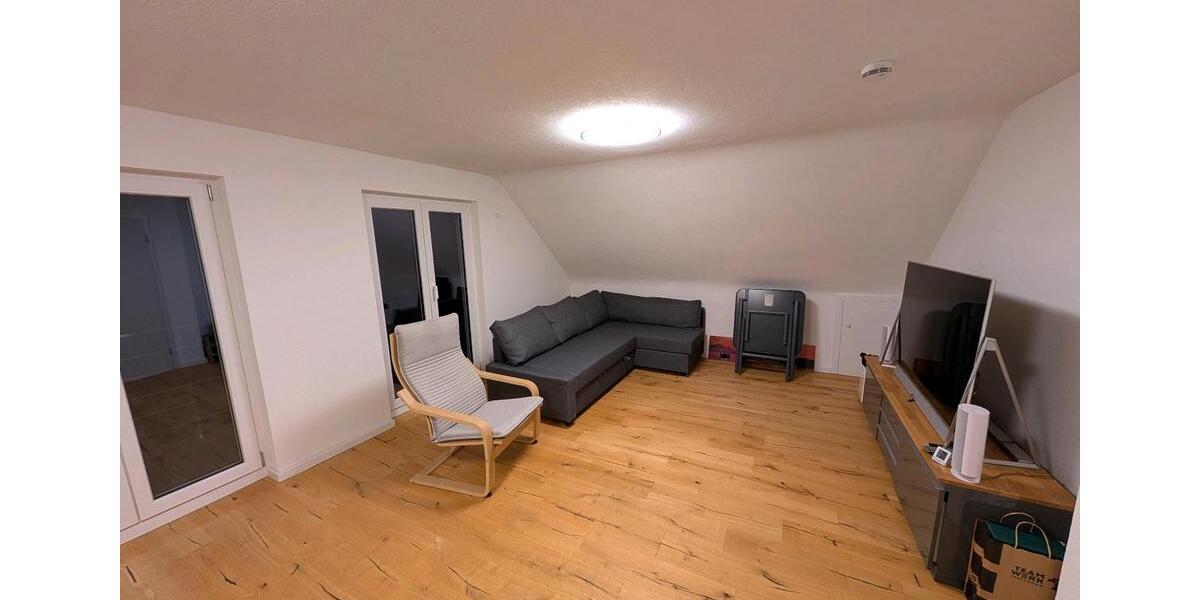 Dachgeschoßwohnung Leinfelden-Echterdingen Echterdingen - 3.5 Zimmer, 70 m&sup2;, 650&euro; | Angebot:25994983