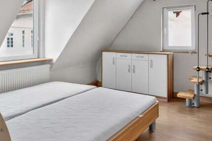 Lichtdurchflutete DG-Wohnung mit zusätzlichem Dachboden - Wohnung Stuttgart Feuerbach | Angebot:24831534