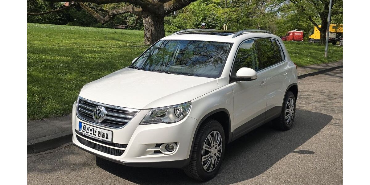 VW Tiguan 33.690 km 10.990 &euro; Stuttgart 70193