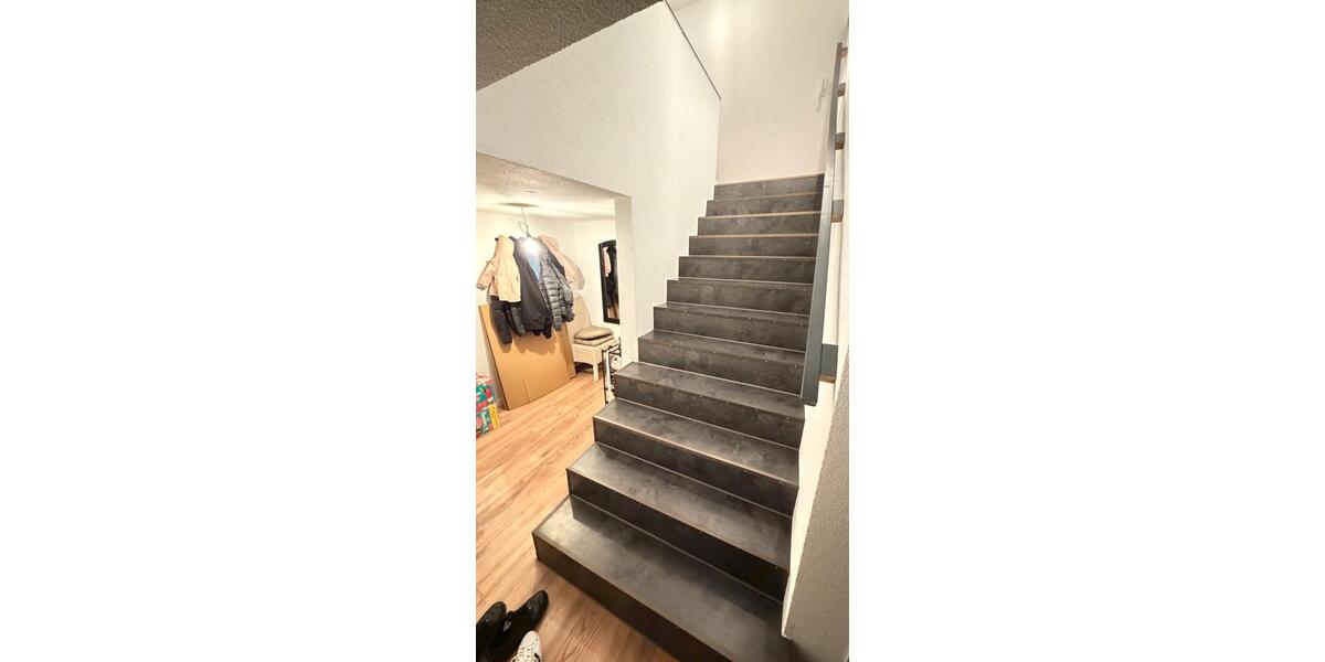 Dachgeschoßwohnung Rottenburg am Neckar - 3 Zimmer, 73 m&sup2;, 700&euro; | Angebot:25483448