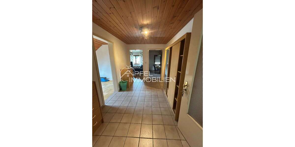 Etagenwohnung Dettingen an der Erms - 3 Zimmer, 65 m&sup2;, 175.000&euro; | Angebot:23460543